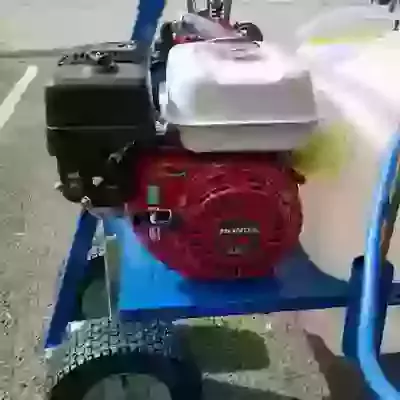 200L 4 Wheeled Petrol Engine Sprayer